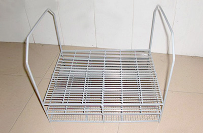 電鍍掛具設(shè)計(jì)制作時(shí)應(yīng)注意的問(wèn)題