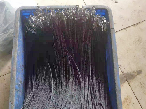 汽配長(zhǎng)管件鍍鋅掛具專(zhuān)用輔助陽(yáng)極導(dǎo)線(xiàn)